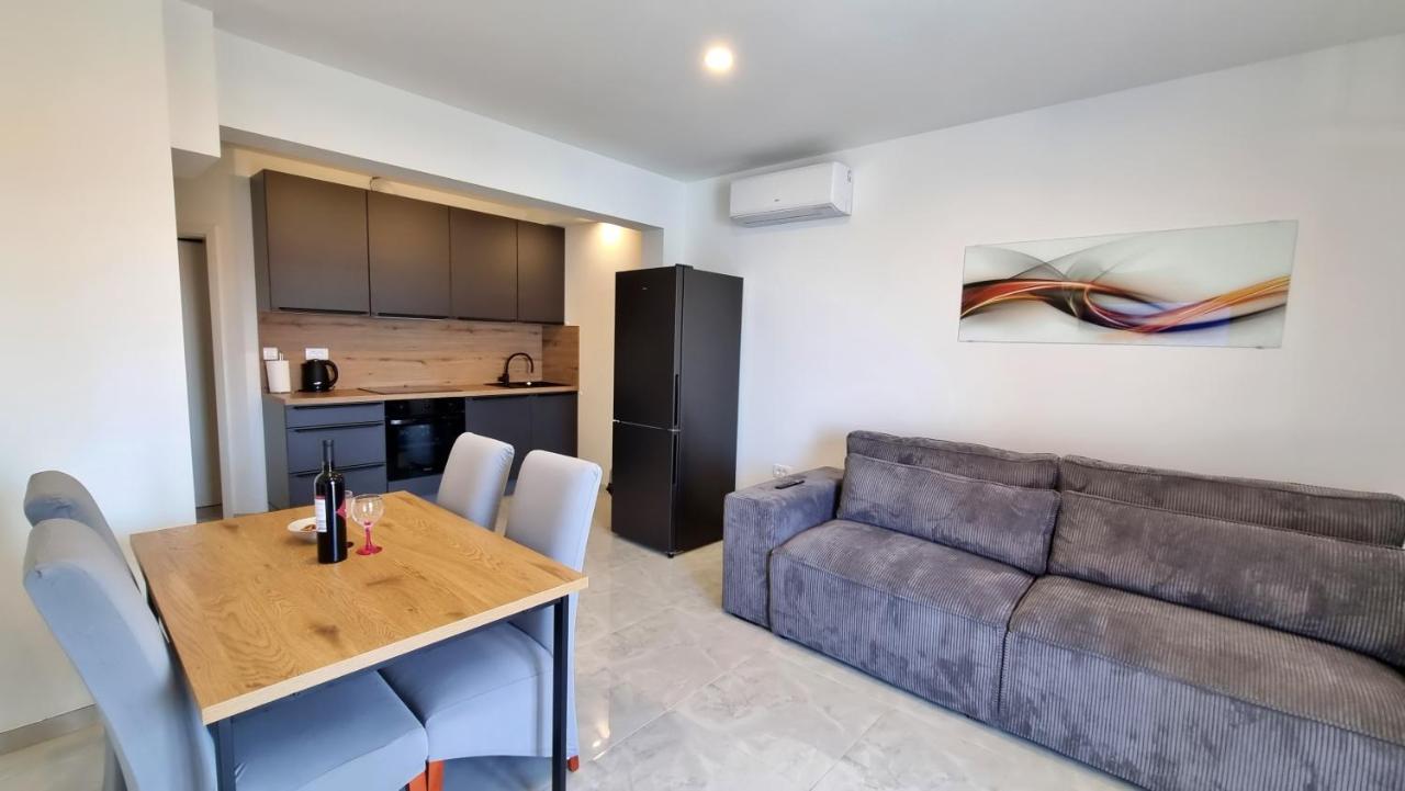 Duće Apartments Zorica מראה חיצוני תמונה