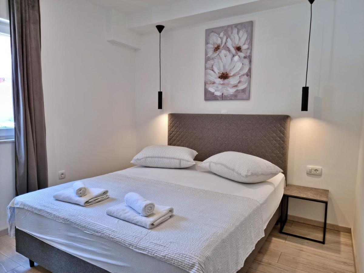 Duće Apartments Zorica מראה חיצוני תמונה