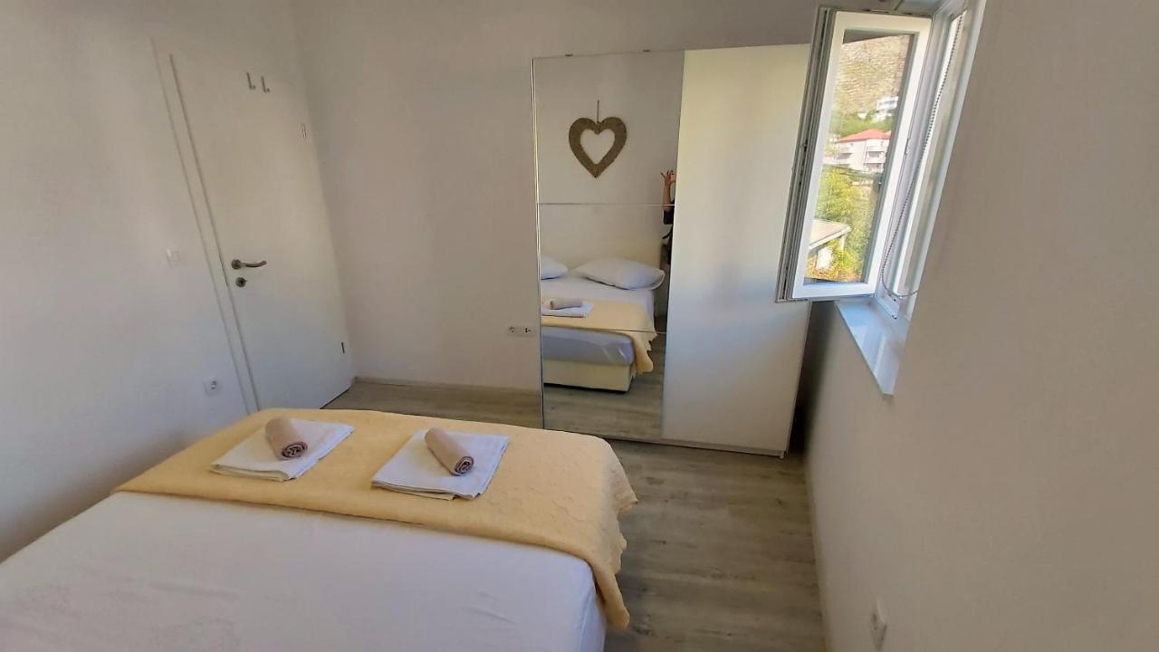 Duće Apartments Zorica מראה חיצוני תמונה