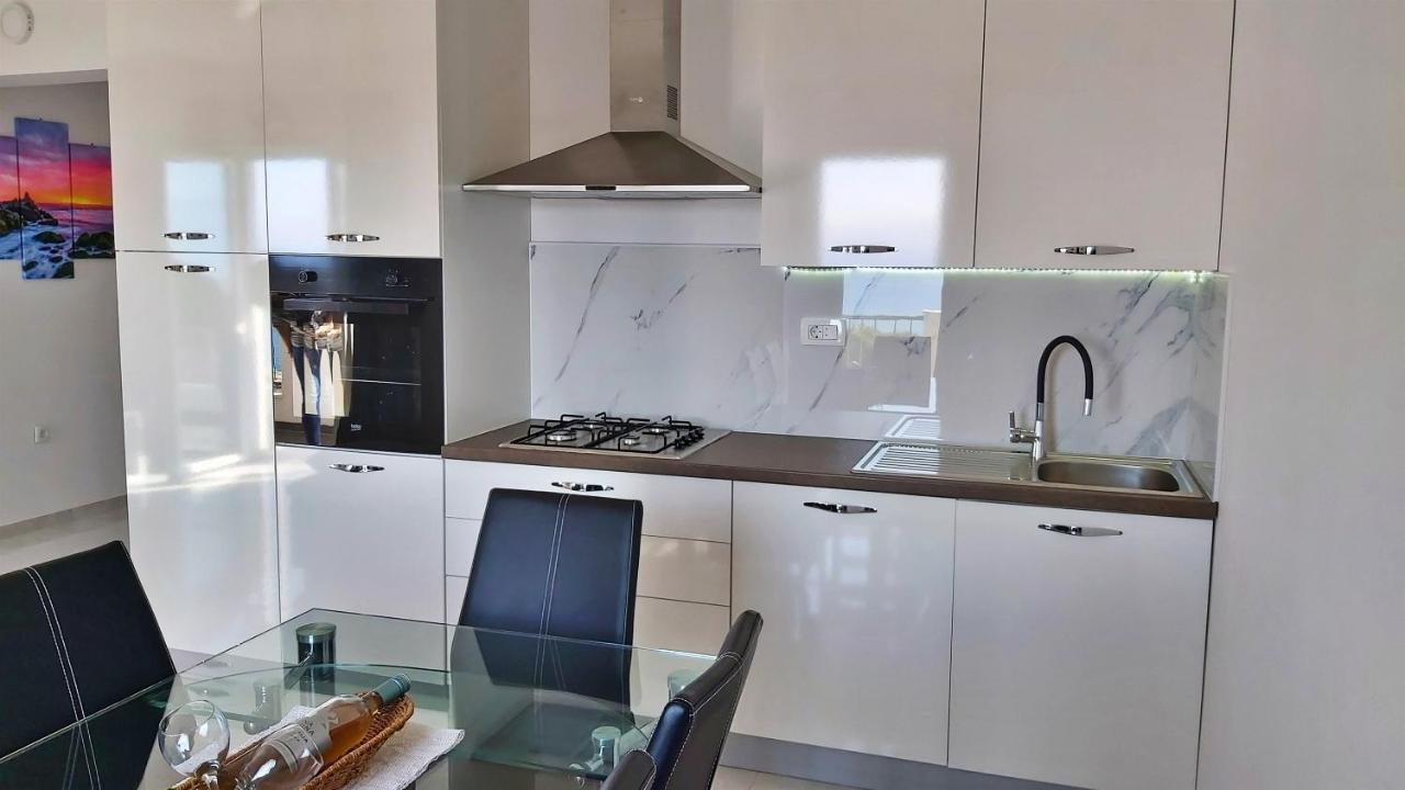 Duće Apartments Zorica מראה חיצוני תמונה
