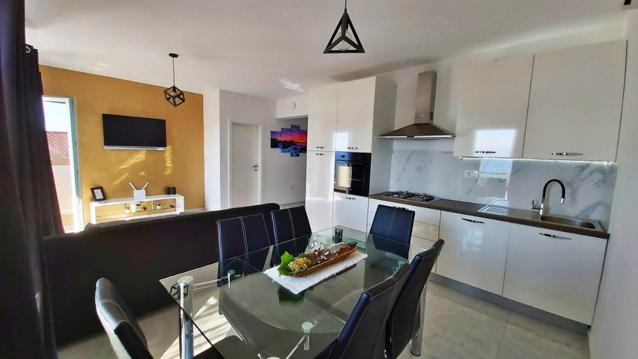 Duće Apartments Zorica מראה חיצוני תמונה